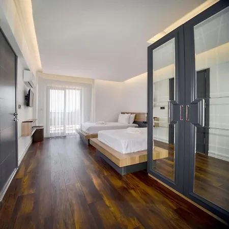Luxury Life Villas 费特希耶