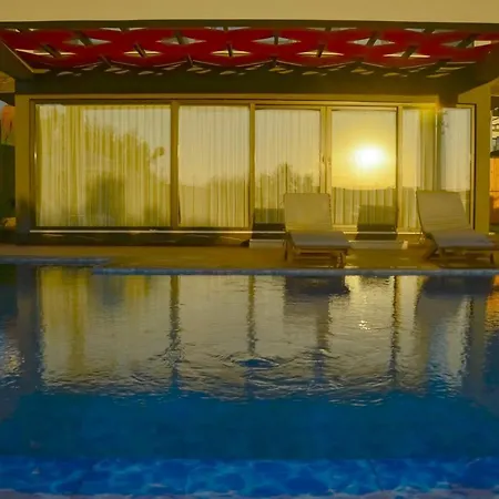 别墅 Luxury Life Villas