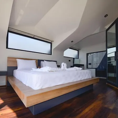 Luxury Life Villas * 费特希耶